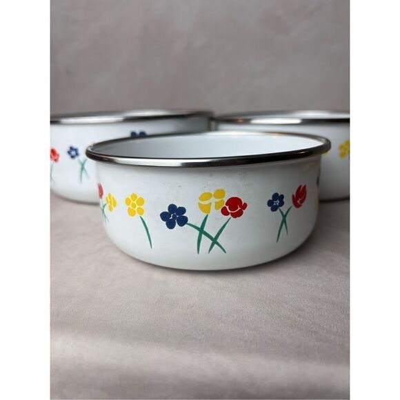Vintage Enamel Bowl Set - Picture 8 of 8